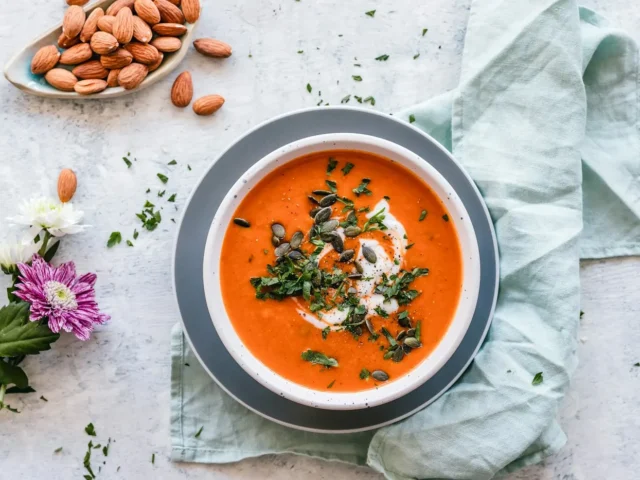 Illustrative food photograph for Quick tomato sauce